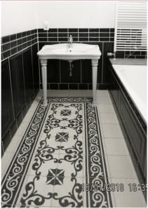 Zementfliesen im Bad in Schwarz-Weiß • Kundenfoto